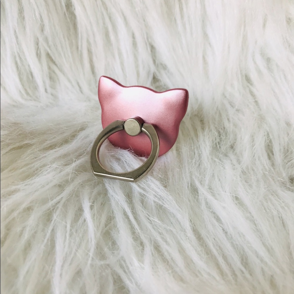 Matte pink kitty head & silver phone ring/stand.